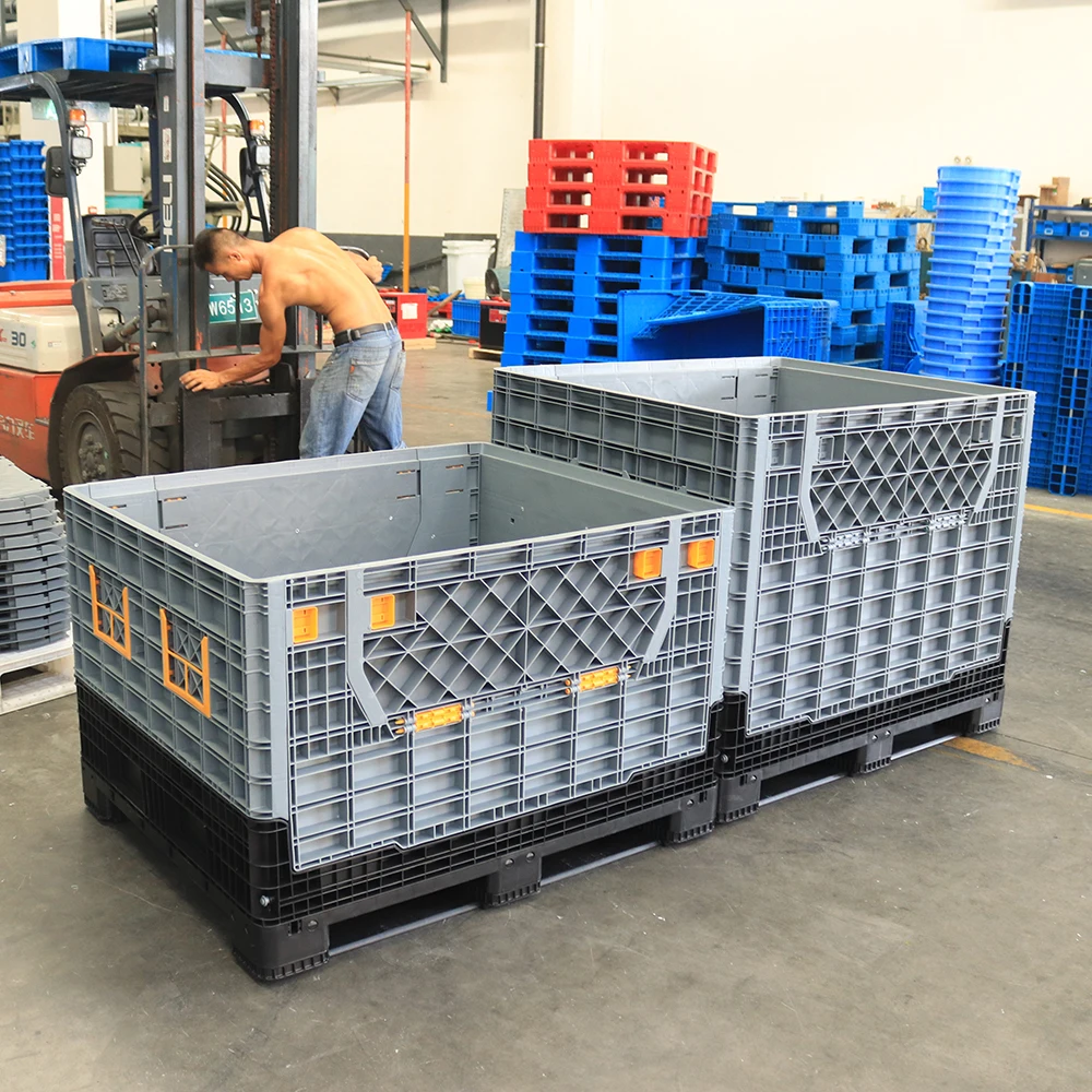 Heavy duty collapsible stackable storage foldable plastic crates