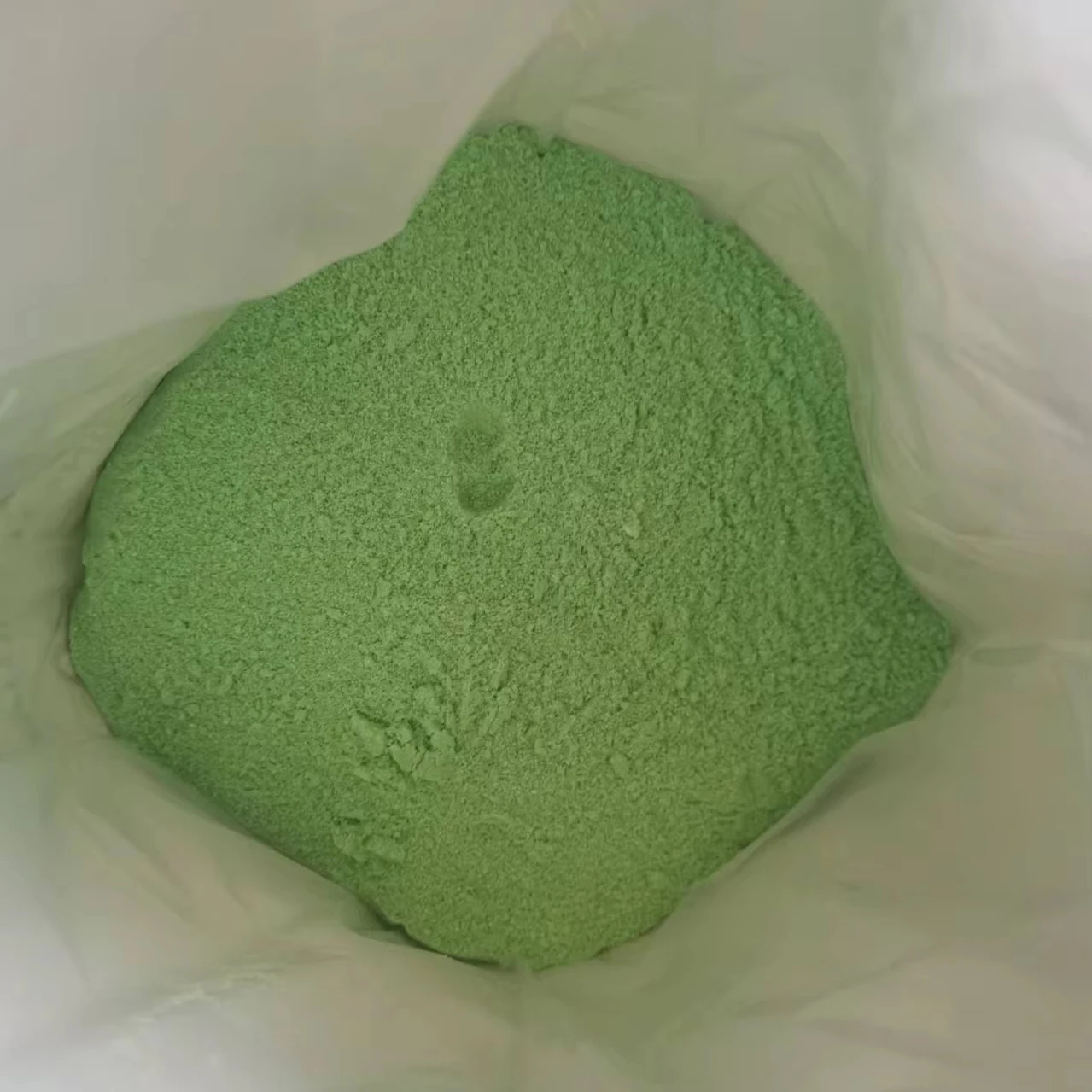 Soluble  NPK(S)+B+Zn  20-20-20 fertilizer contains sulphur, boron  fuels plant growth and development.