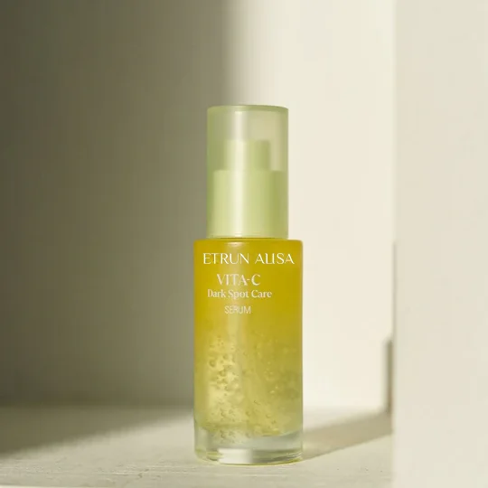 Custom logo alpha arbutin kojic acid serum skin care dark spot correcting serum glow pure Vitamin C whitening serum