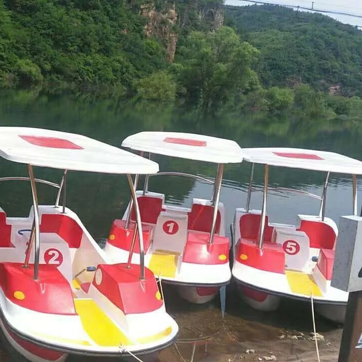FRP pedal boat used for water park