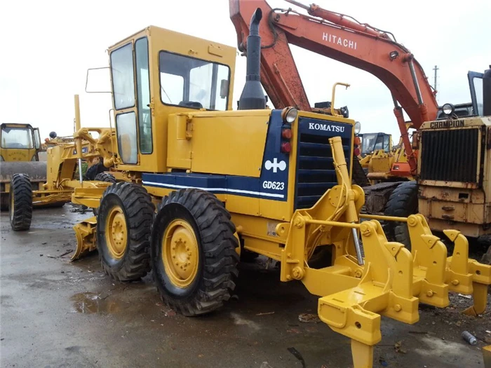 used motor grader KOMATSU GD 623A-1  original Japan in good condition with cheap price Excellent performance