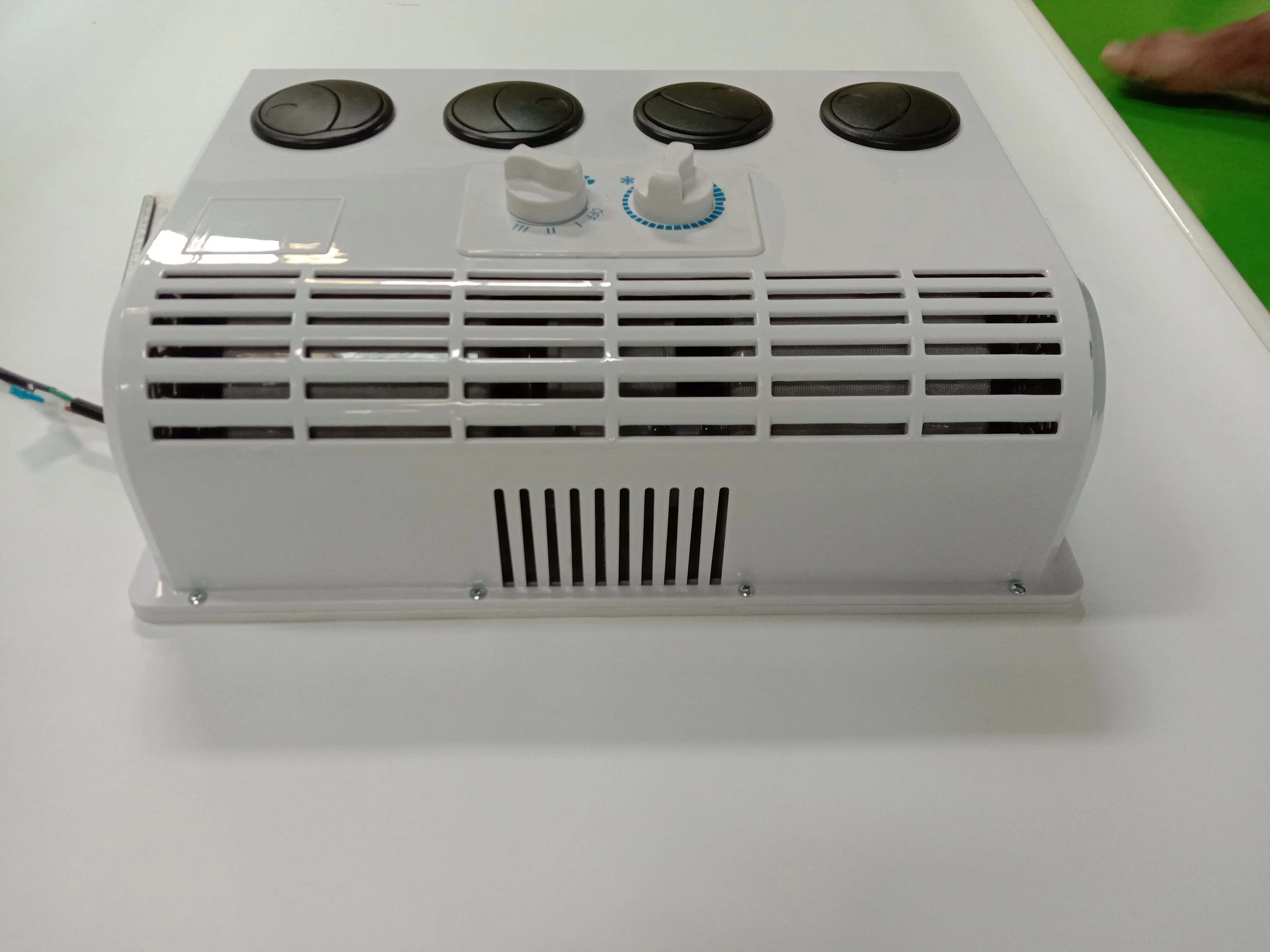 Electric 3000w high cooling capacity TKT-20ES 12v mini split Truck  air conditioner for van