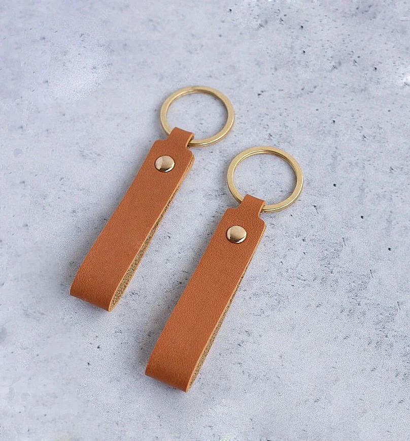 Promotional Car Accessories Custom Light Luxury Sublimation Car Laser Logo Designer Blank Leather Keyring Keychain for Cars Key