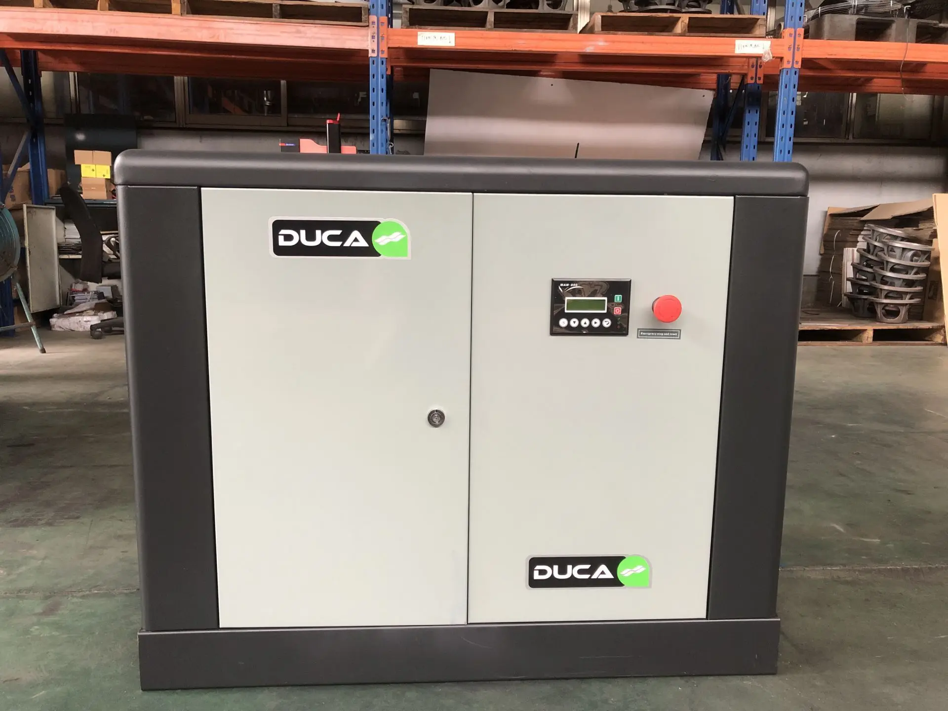 hot sale 0.85m3/min 8bar  compresseur silencieux  air tank compressor for industrial use