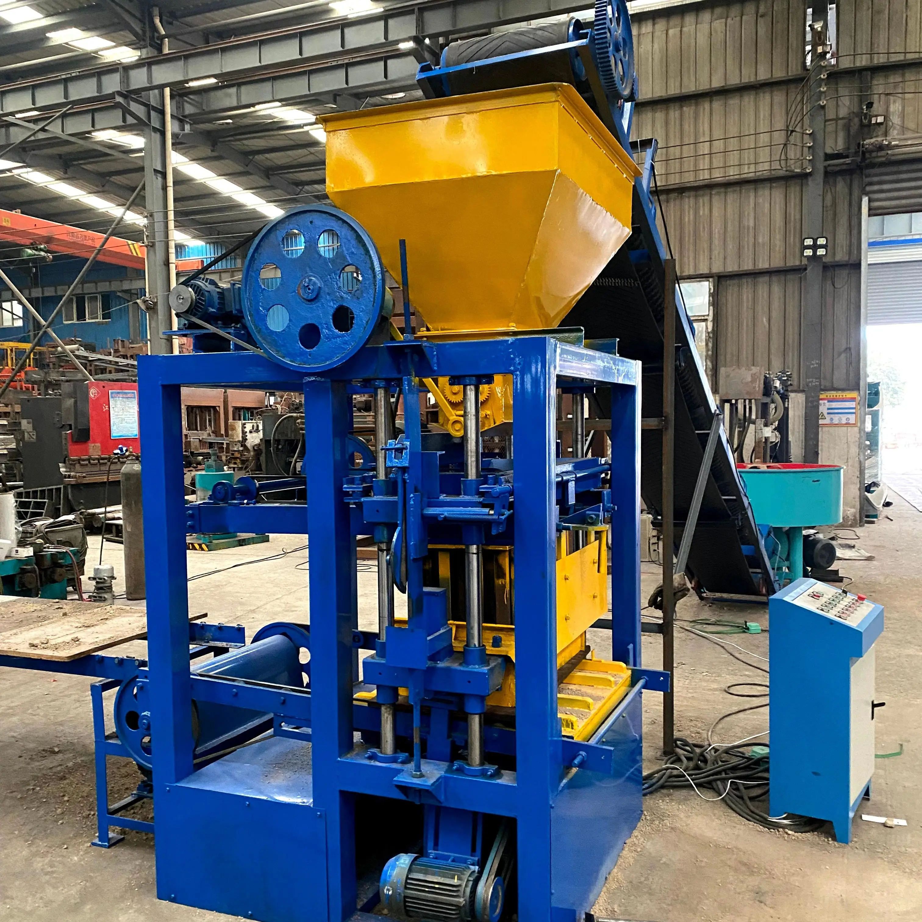 italy automatic concrete block making machine qt4-16 automatic hydraulic block making machine