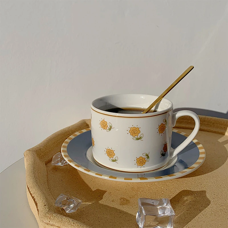 
High Quality Ceramic Applique Coffee Cup and Saucer Set Tea Cup Ethiopian Coffee Set Home and Kitchen Accessories 