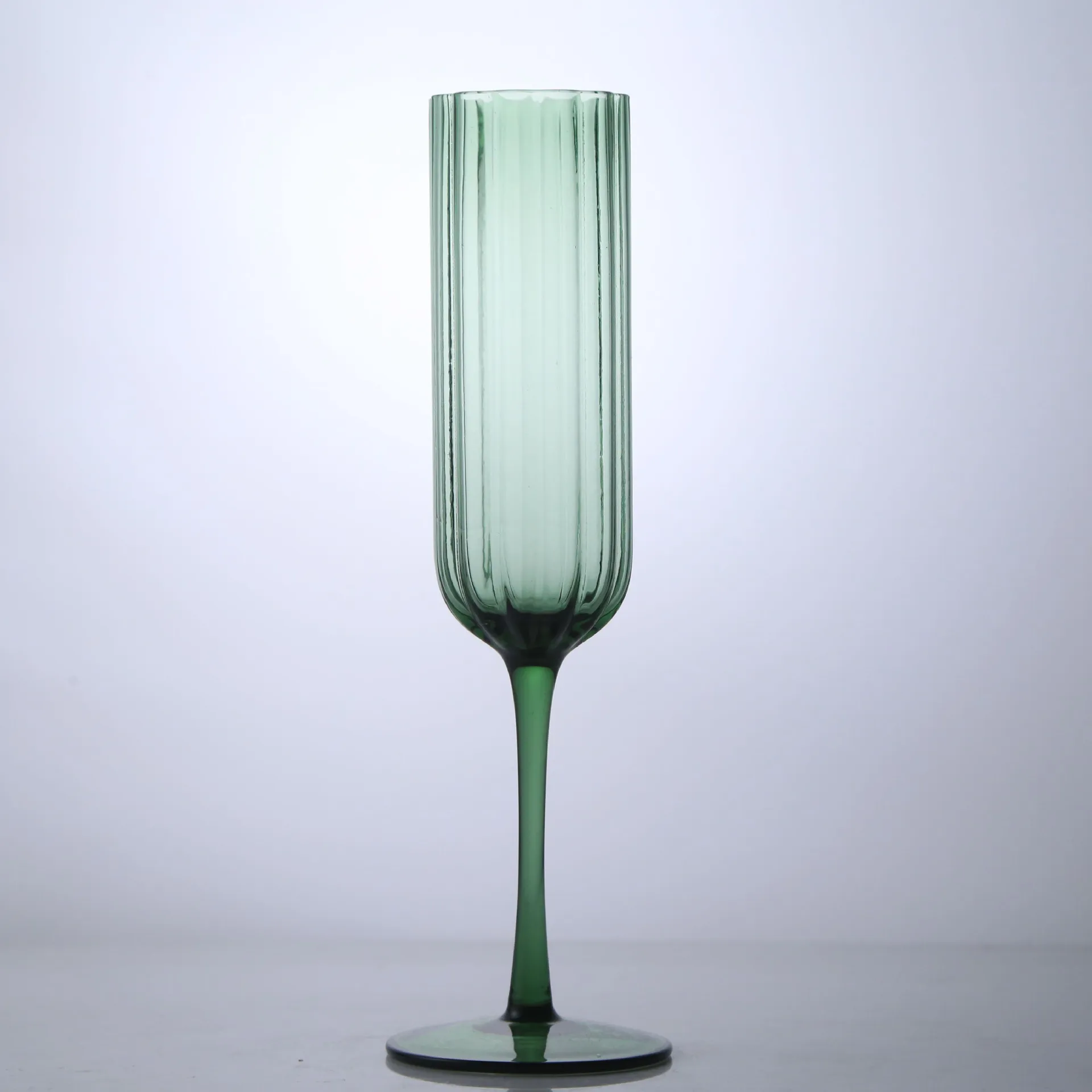 wholesale fancy flower wine goblets set red wine glass ribbed champagne flutes green water glass for wedding