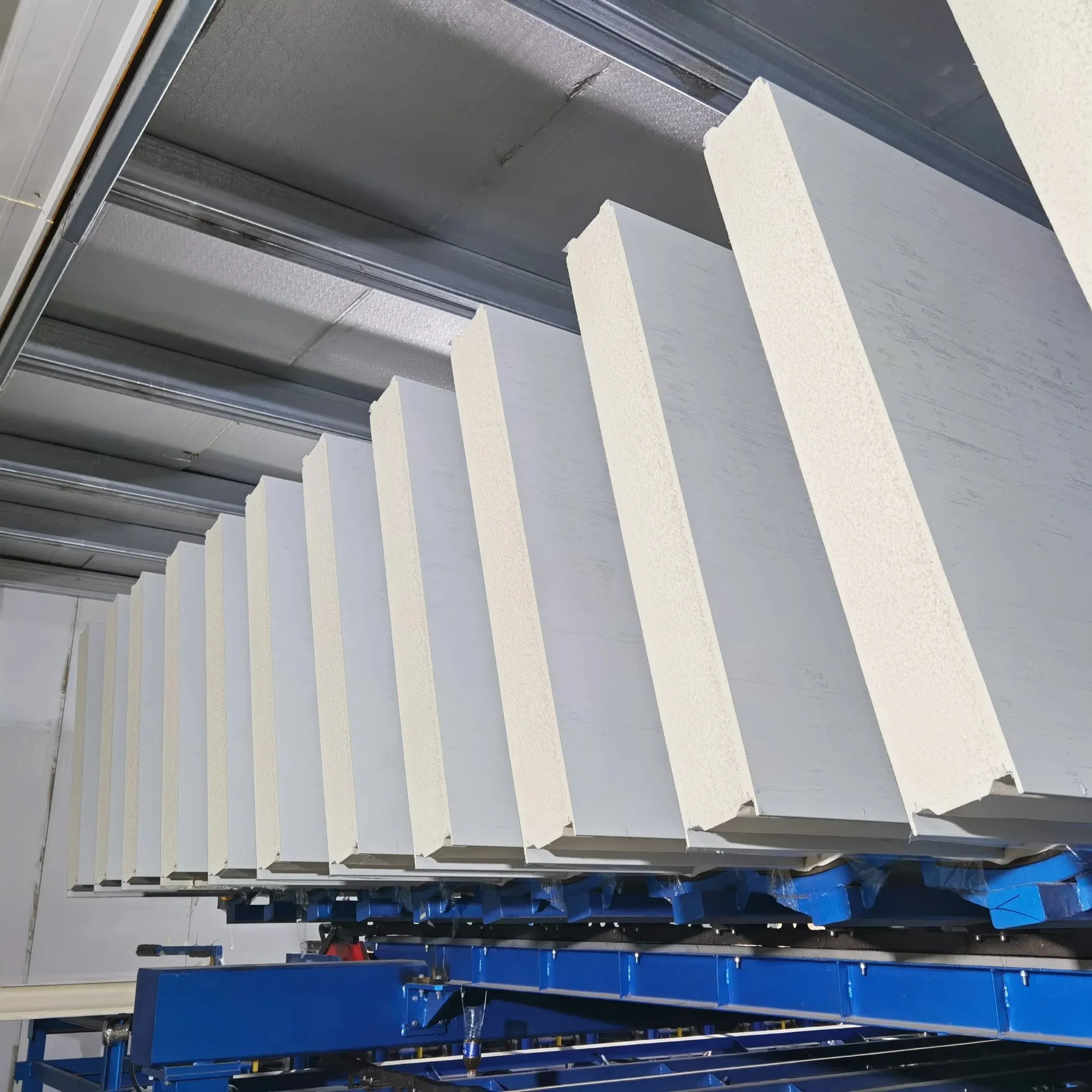 Factory Direct 100mm Thickness PUF PU Corrugated Panel Modern Design Sandwich Insulation Board Wall Roof Warehouse EPS PIR Foam