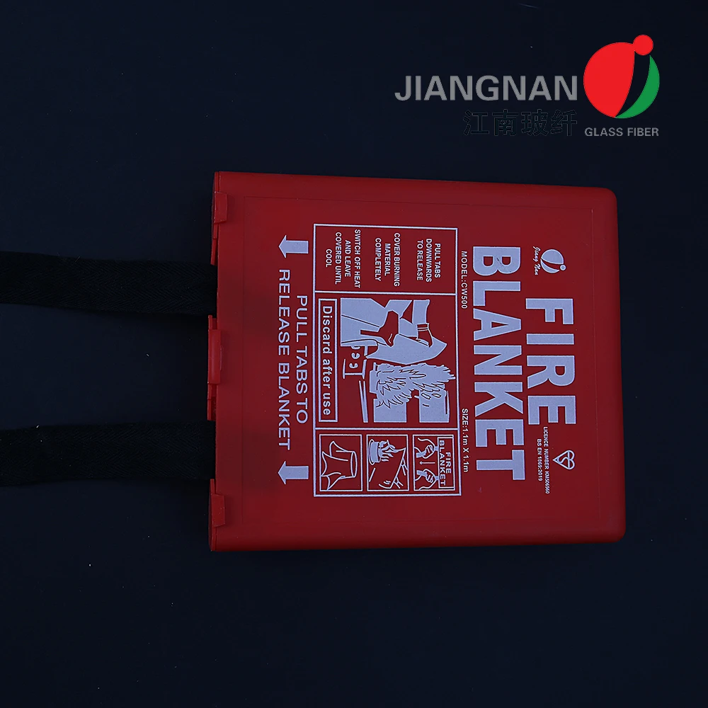 BS EN 1869 2019  Fiberglass Material Kitchen Application Emergency Fire Blanket