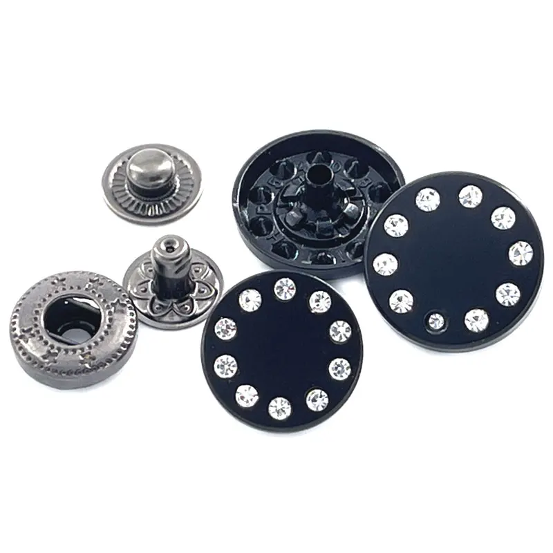 Suits Colorful 4 part Painted Heart Shape Cute Customized Logo Ring Snap Luxury Buttons For Clothing