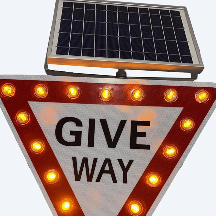 Highway Roadway Traffic Used Solar Give Way Sign Board Solar Sign Light