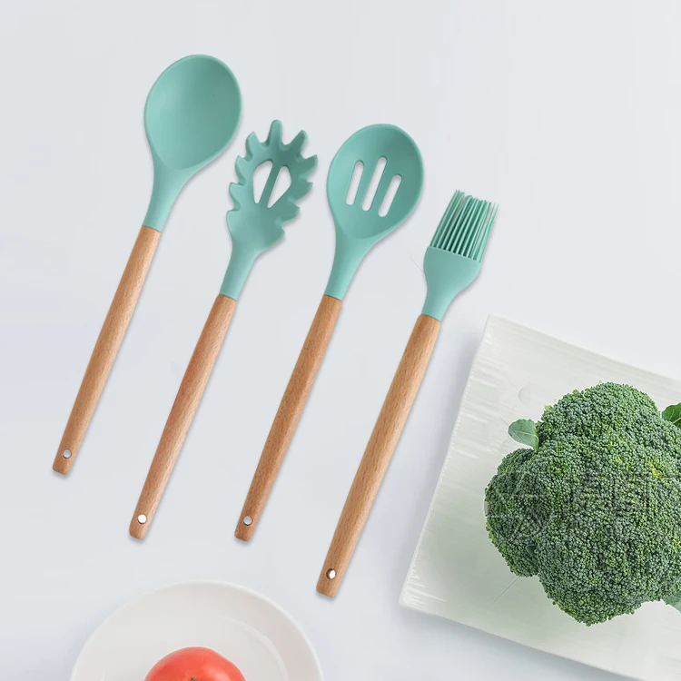 Изготовленный на заказ Китайский термостойкий силиконовый набор из 9 предметов с деревянной ручкой кухонная утварь посуды