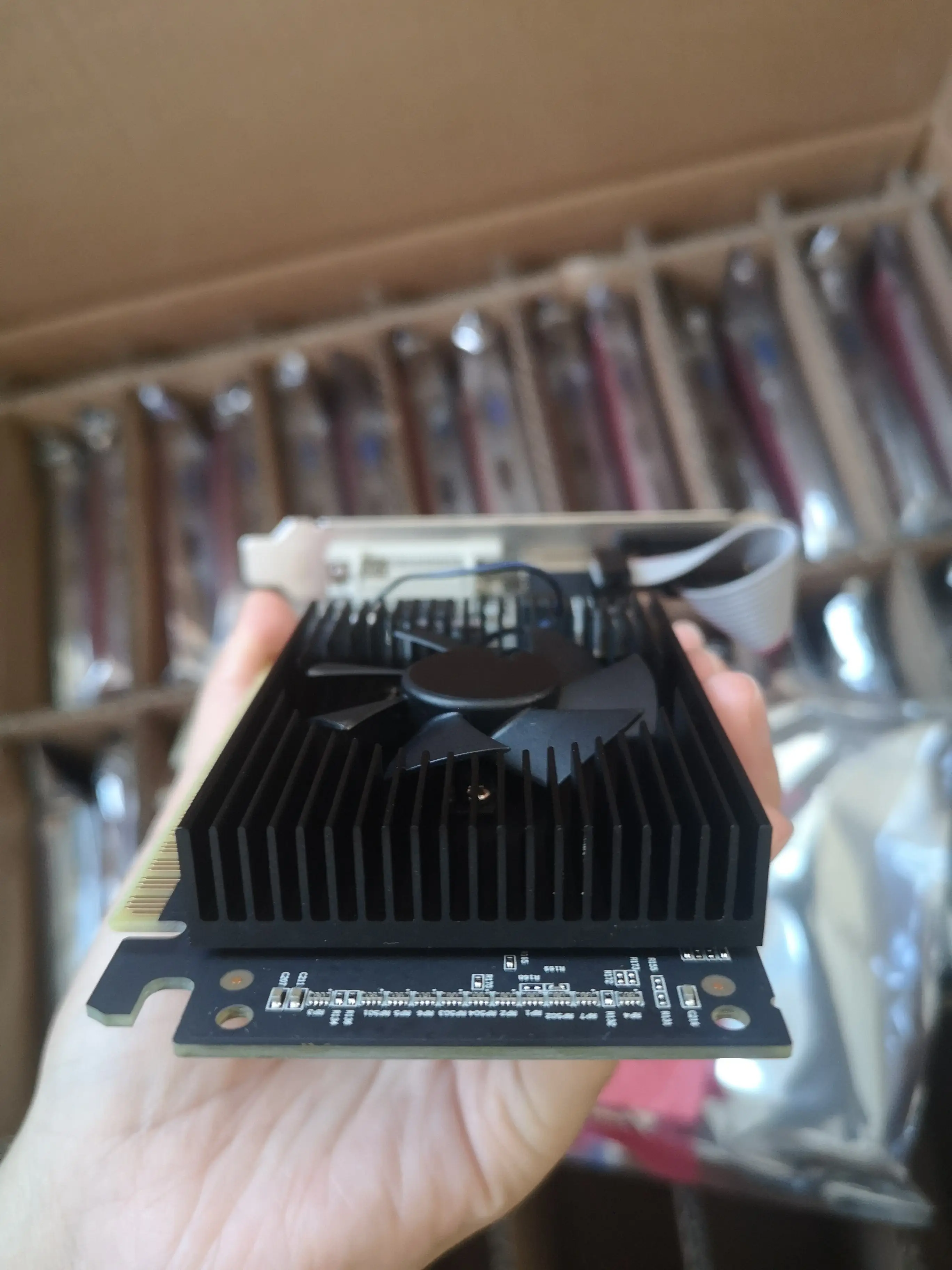 Wholesale GT210 GT220 GT240 GT340 1Gb thin Graphics Card 64bit Ddr3 Video Cards Gpu GT210 1Gb in good price