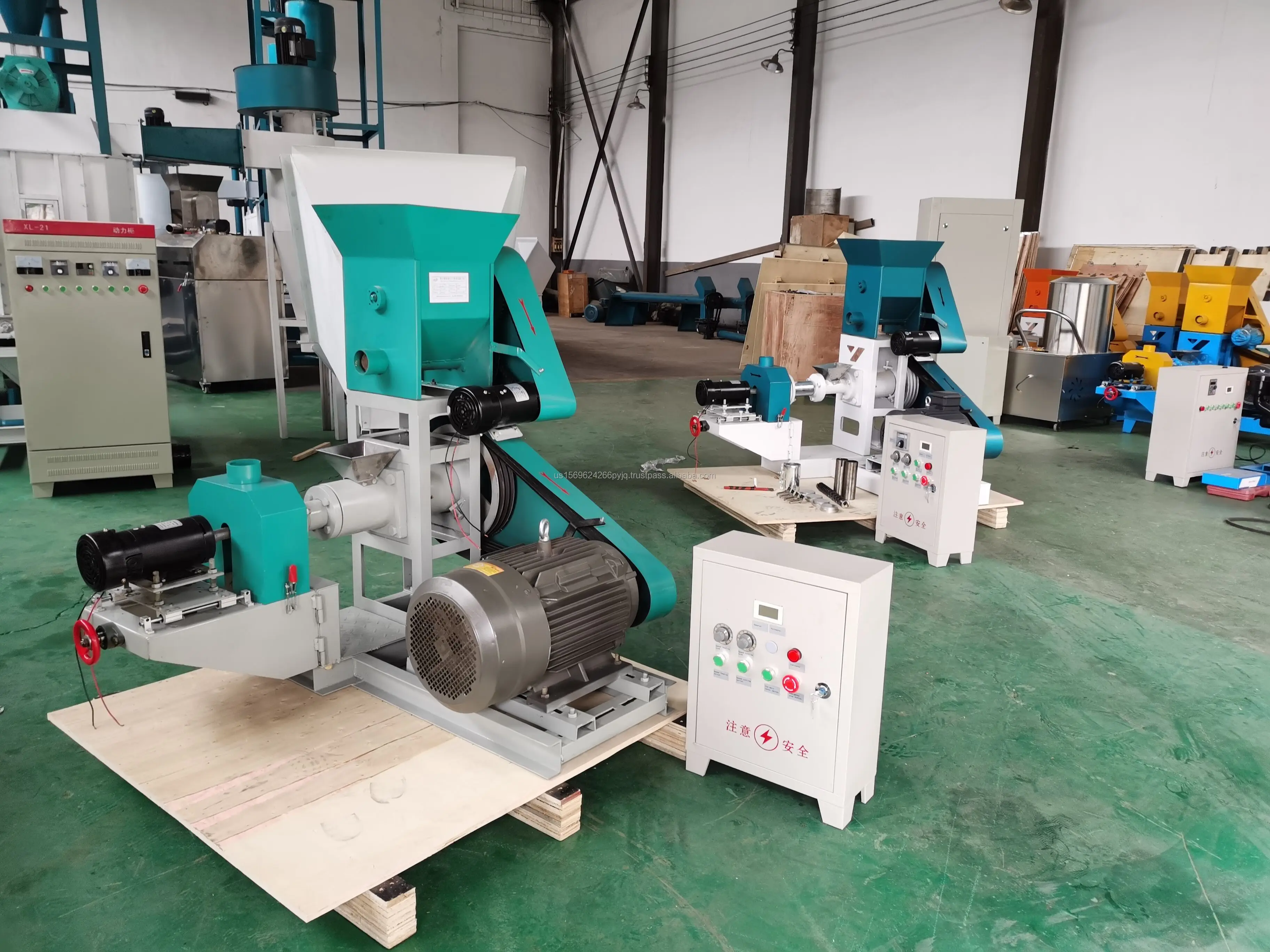 30-40kg/h Puffing Corn Rice Millet Grain Snack Food Making Extruder Machine