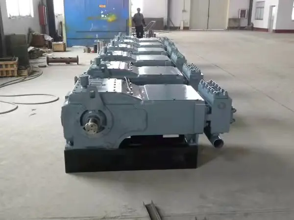 High pressure oil field service triplex plunger pump BE series 165 BHP