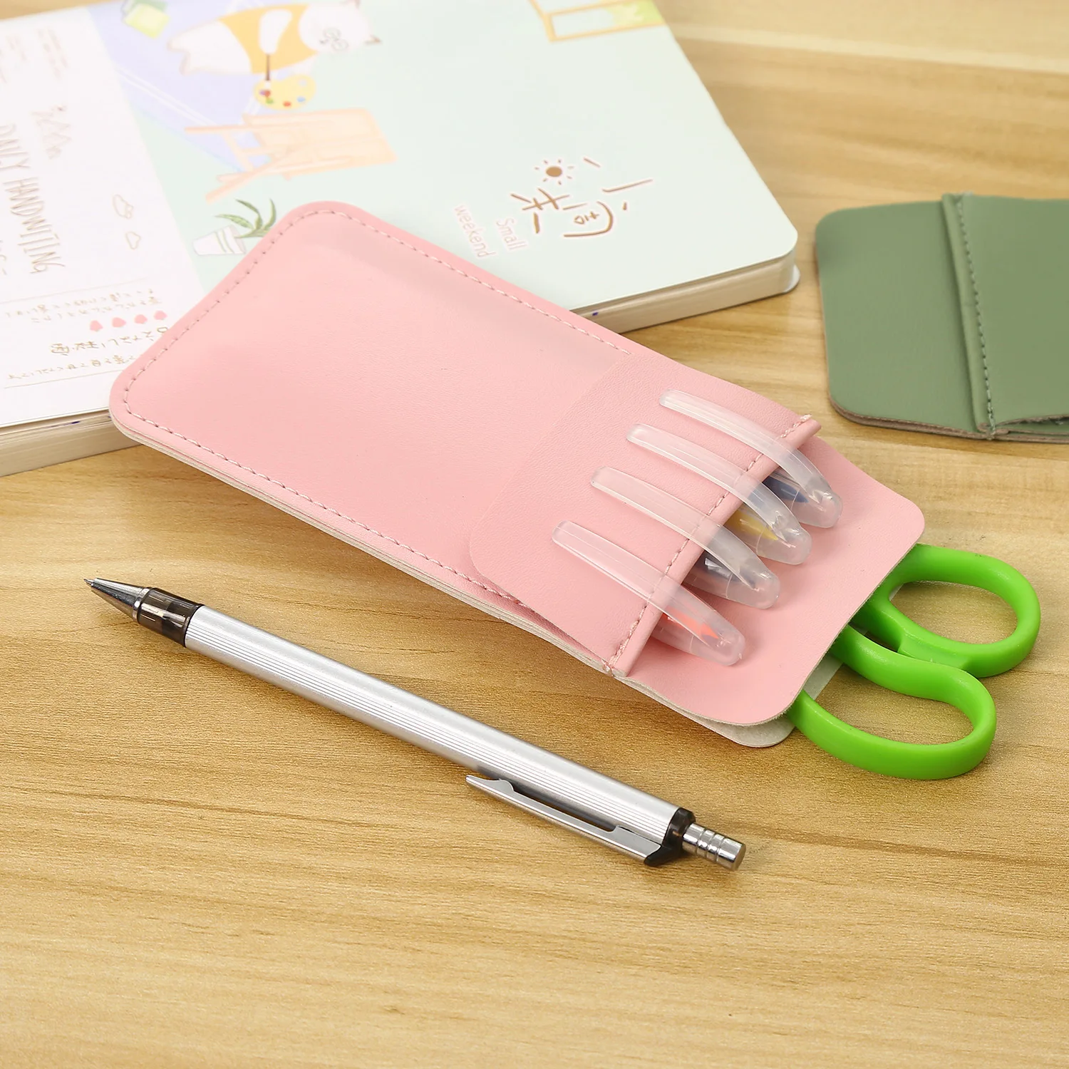 Custom PU Leather Doctor Pocket Pen Holder Organizer Pouch for Shirts Lab Coats Sleeve Pen Pencil Doctor Pen Pocket Protector