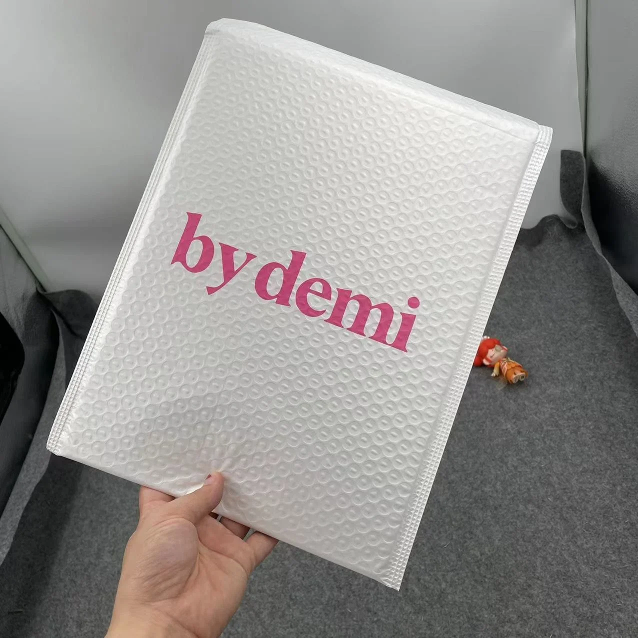 Cosmetic Packaging Custom Logo Matte Co-extruded Waterproof Shipping Mailing Poly Mailer Padded Envelope Bubble Mailer Bag