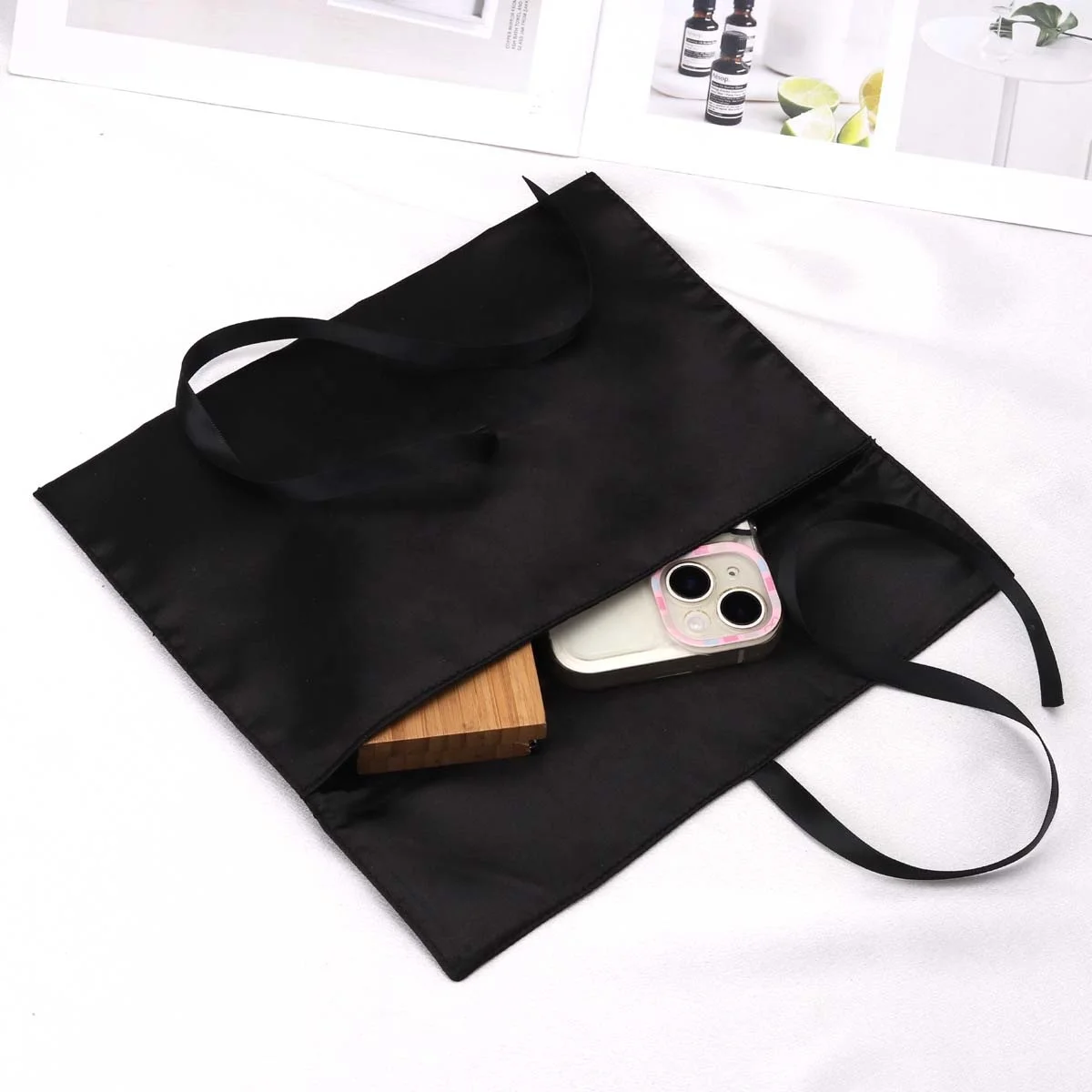 Recyclable Luxury Makeup Cosmetic Satin Envelope Pouch With Tie Custom Logo Printed Black Satin Hair Extension Packing Bag