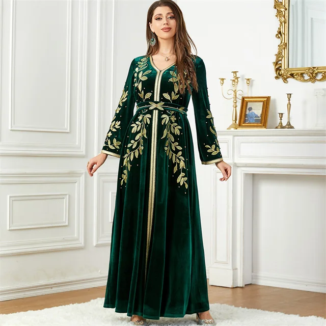 Luxury Arabic Abaya Velvet V Neck Dress Dark Green Velvet Abaya Latest Embroidered Design With Beads Muslim Winter Dress