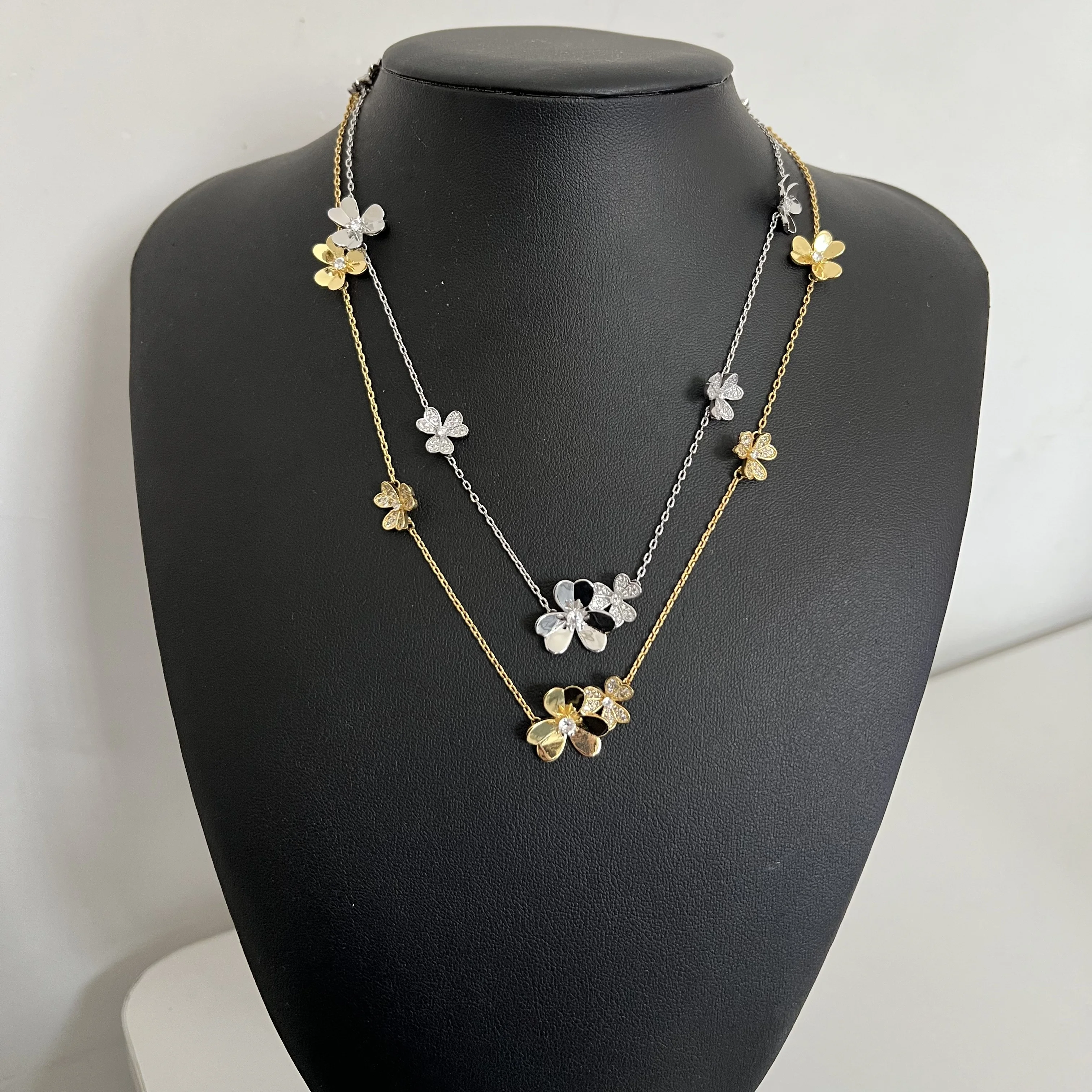 Newly launched zircon diamond platinum gold diamond necklace banquet flower pendant collarbone sweater necklace