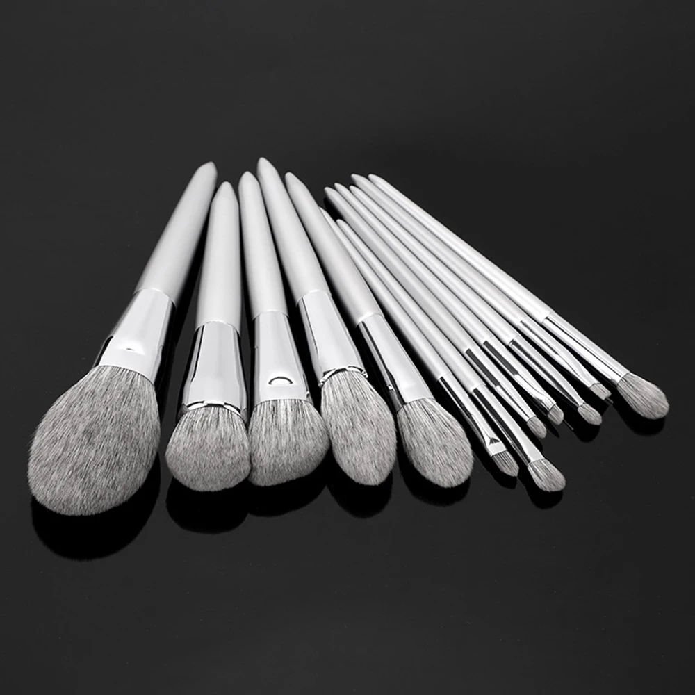 New Travel Synthetic Hair Makeup Brushes High Quality Makeup Brush Set Silver Private Label For Eyeshadow For Blusher