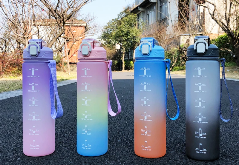 Amazon hot sell plastic drinking plastic sports bottle 1 liter Large capacity motivational water bottle