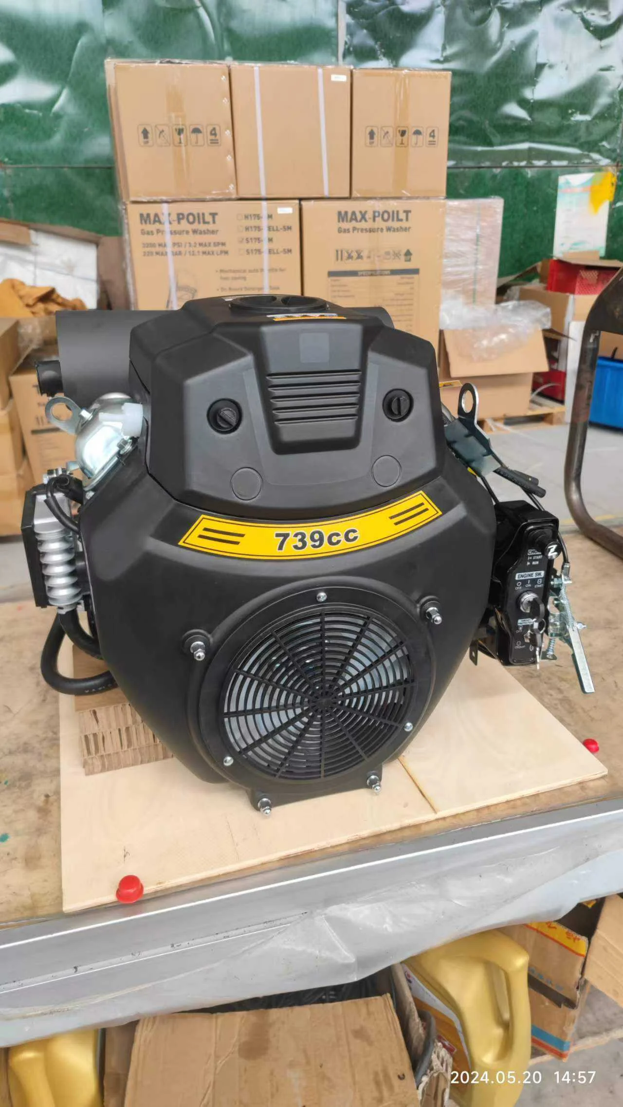 Industrial Machinery OHV TJ740 Gasoline Engines 739cc Two Cylinder Forced Cooling 27Hp 16.8kw for Multiple Agricultural Use