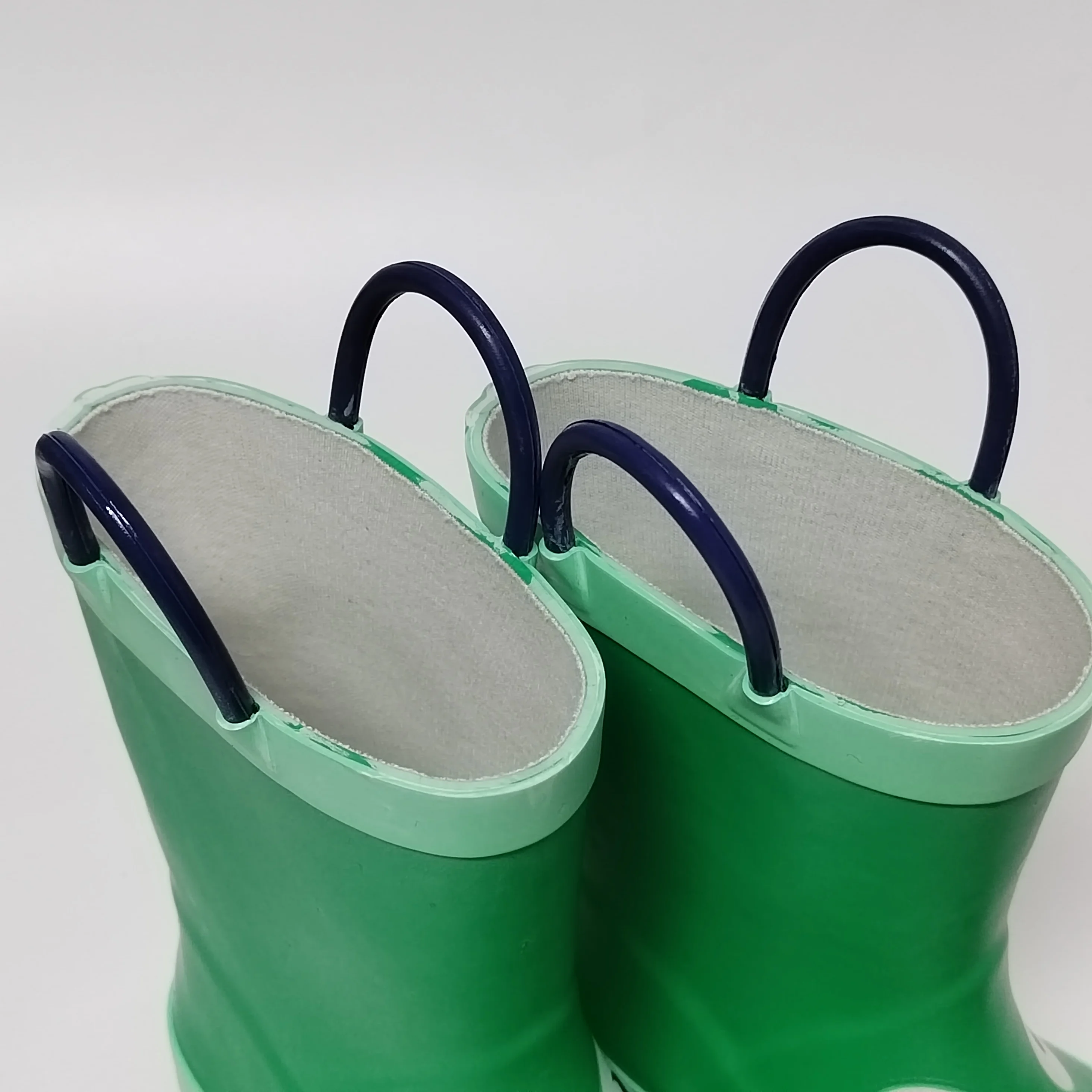 factory customized 3D Crocodile 100% waterproof rubber rain boots for children