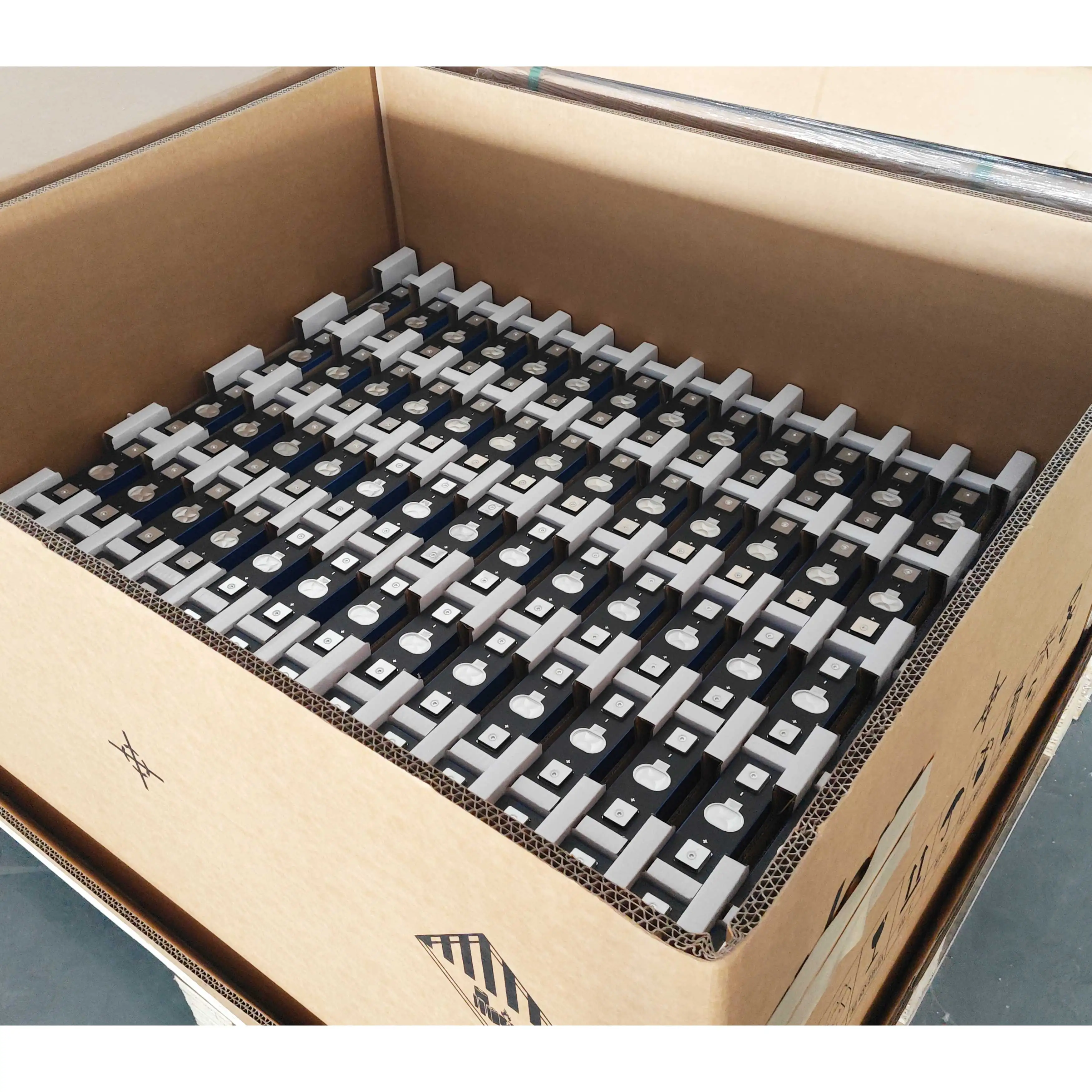 New svolt 3.2v106ah lithium iron phosphate large single battery electric vehicle power storage aluminum shell lithium battery