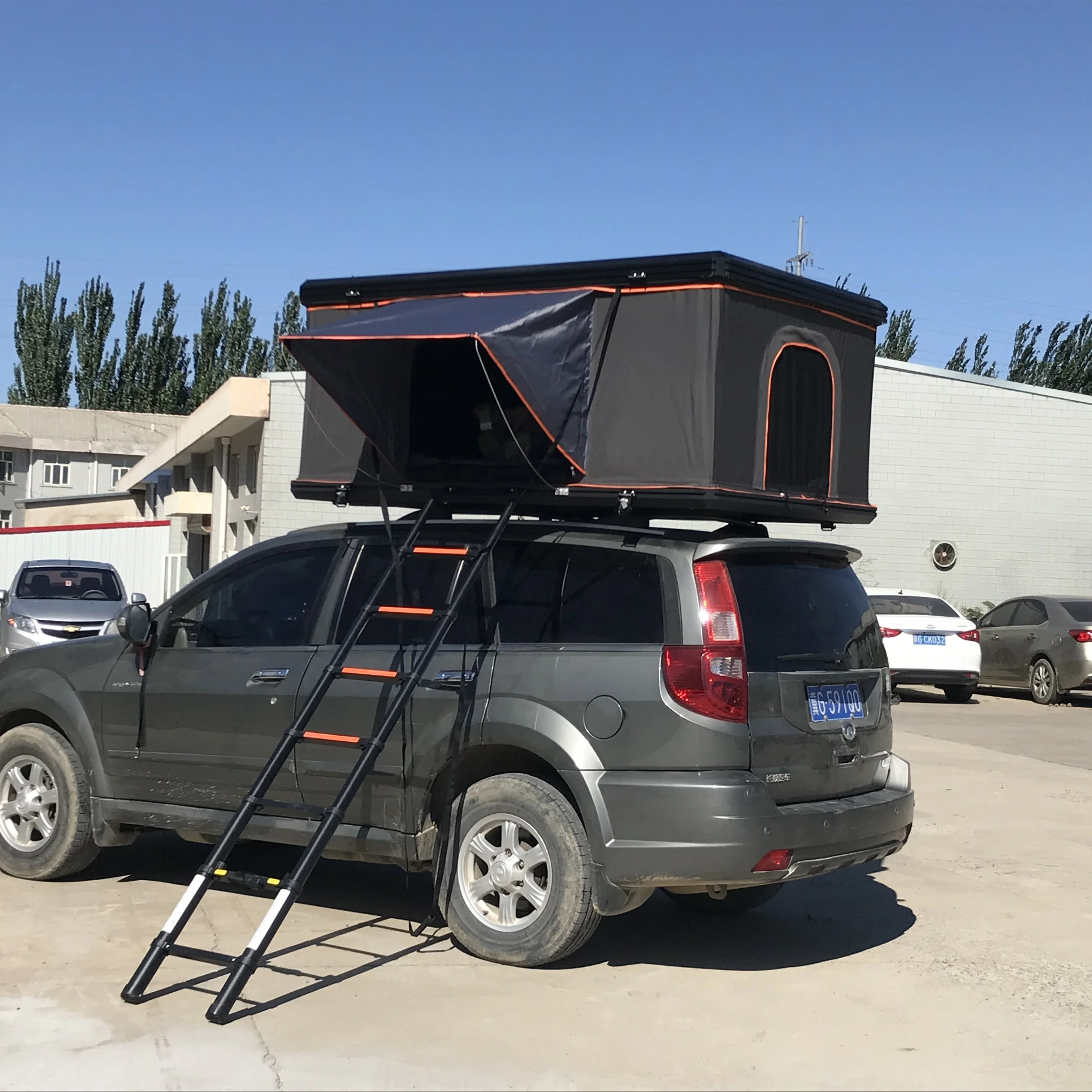 Outdoor Camping Aluminium Insulated Triangle Roof Top Tent Hard Shell Aluminum SUV Car Roof Tents