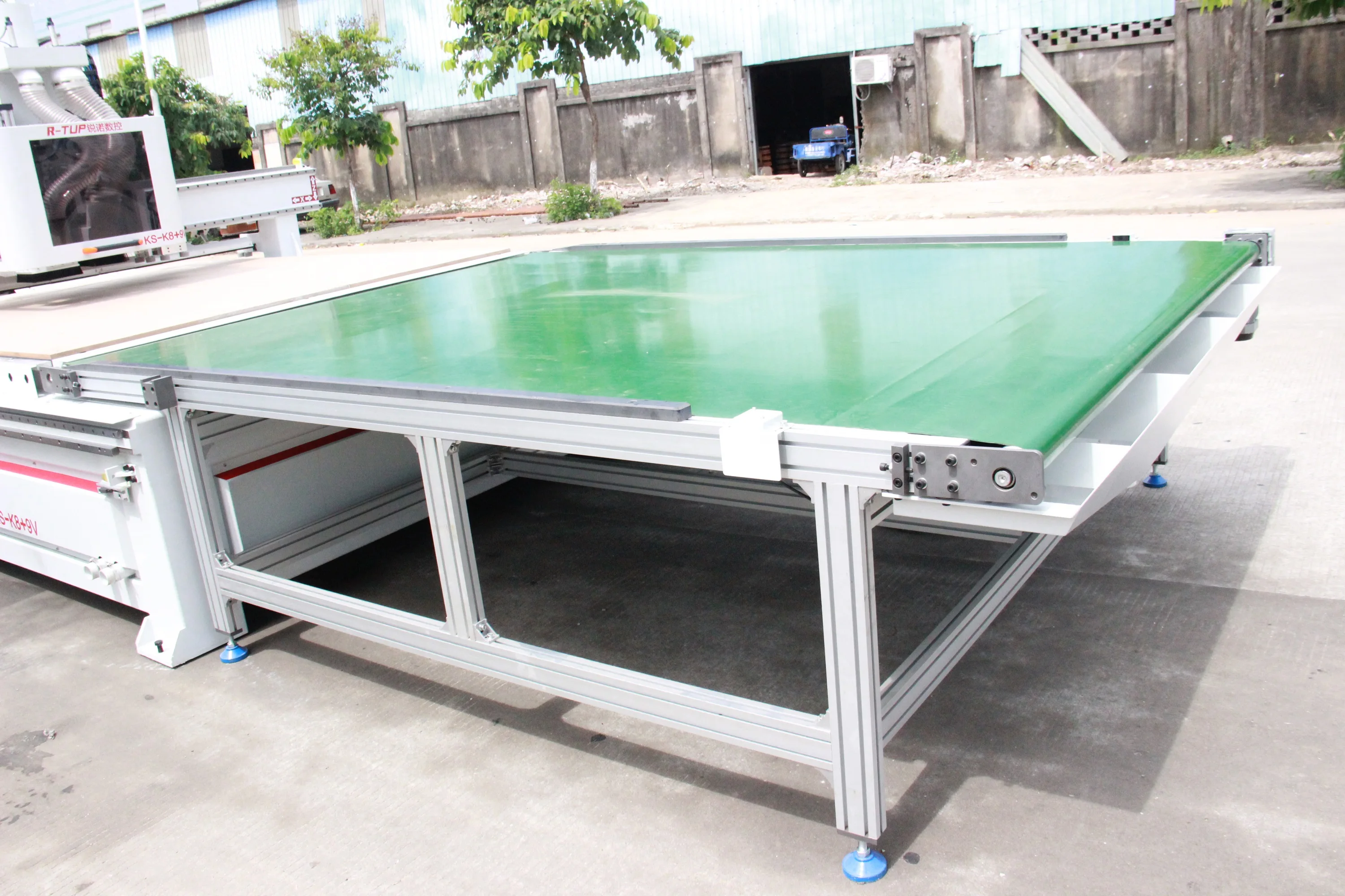 KS-K8+9V 9kw spindle cnc wood router Automatic labeling device wood cnc machine price