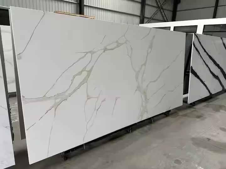 Vietnam Quartz Factory 126x63 Jumbo Quartz Slab Wholesale Calacatta Gold Quartz Stone