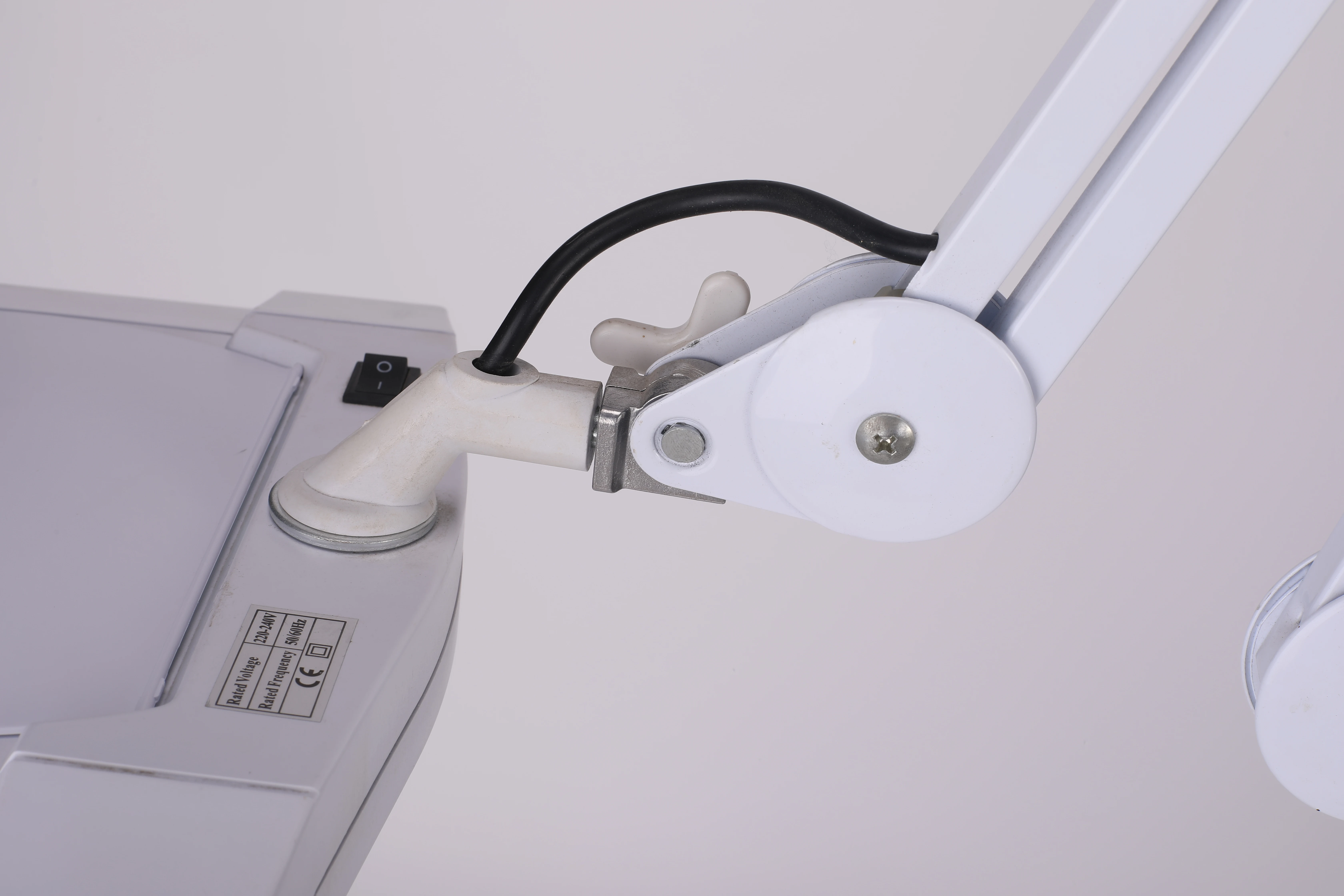 Оптовая продажа от производителя, светодиодная Лупа с пятью ногами, квадратная светодиодная Косметическая лампа, увеличительная лампа для обработки кожи, Ce