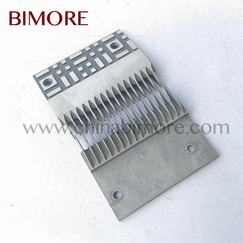 Bimore OE-5 453Y5 эскалатор алюминиевый гребень 16 зубьев 136*107 мм