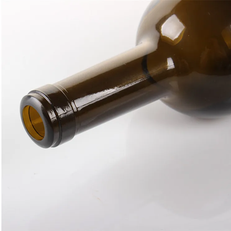 Bordeaux 750ML Antique Green Glass Wine Bottle Red Wine Low Price Cork Sealing