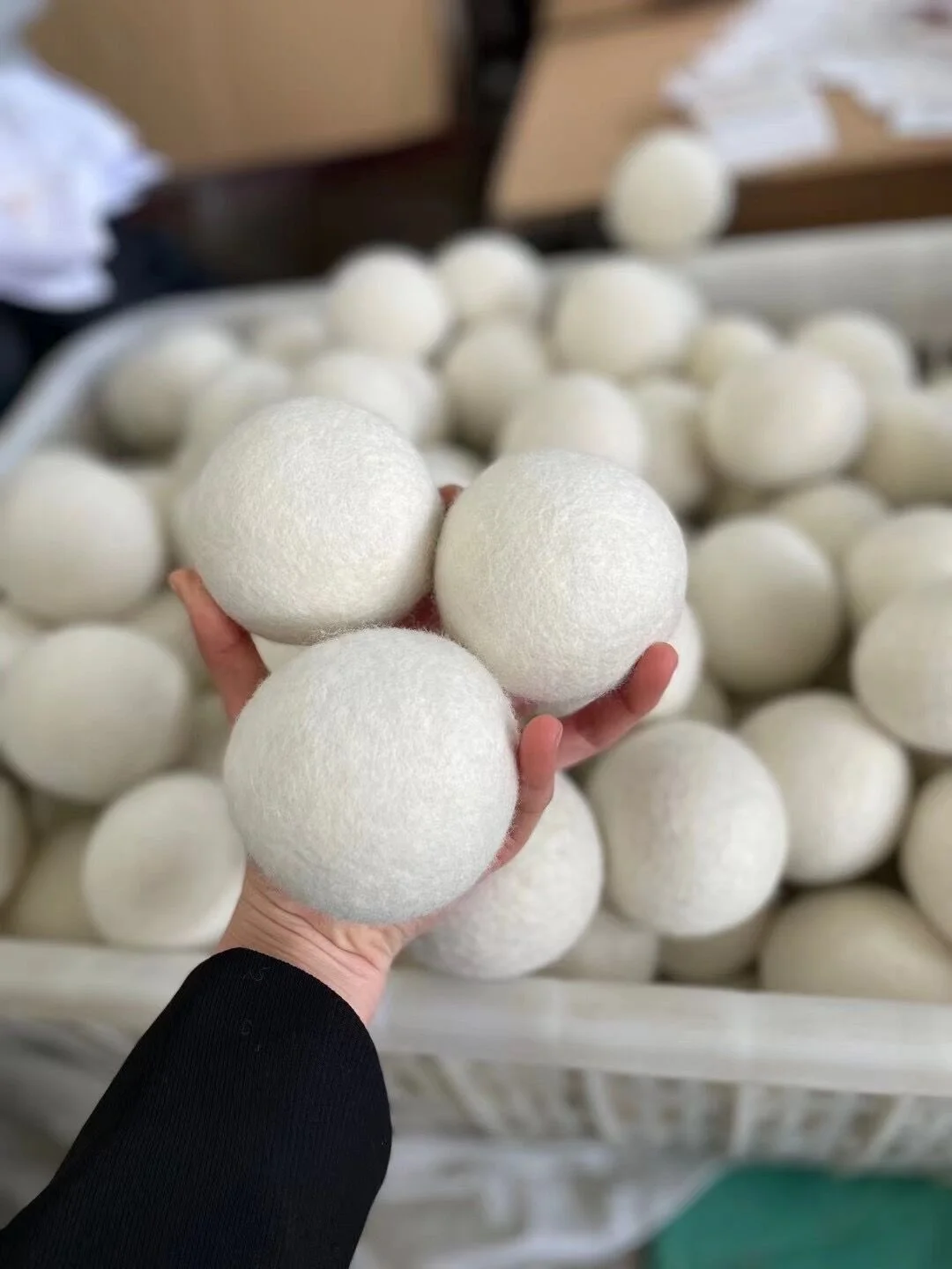 Newest Natural Eco Friendly Washing Machine Laundry Clean Ball Organic Natural Reusable 100% Wool Softener Wool Felt Dryer Balls