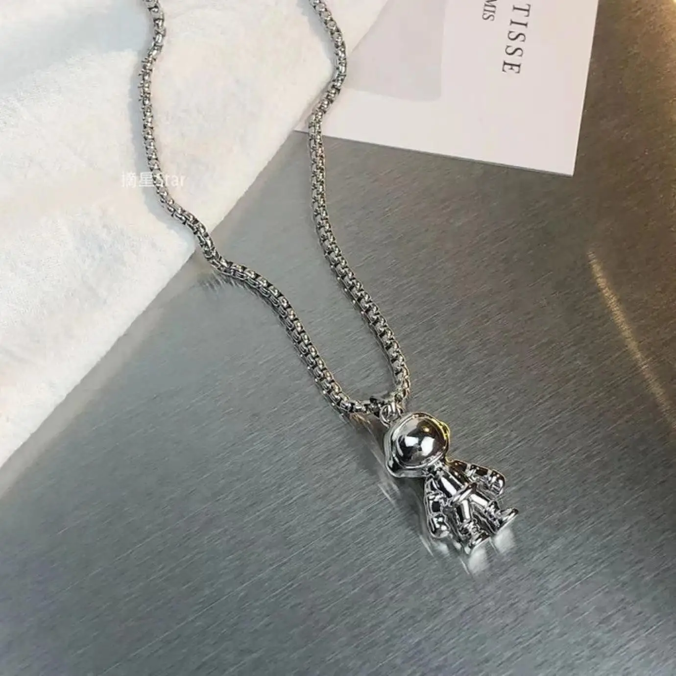 NEW Unique Titanium Stainless Steel Astronaut Robot Magnetic Pendant Necklace For Couple Men Women Spaceman Necklace