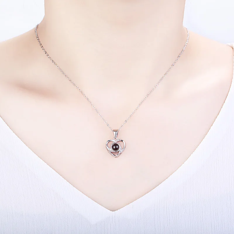 Gold Plated Stainless Steel Jewelry Fashionable I Love You 100 language Custom Photo Projection Heart Pendant Necklace For Women