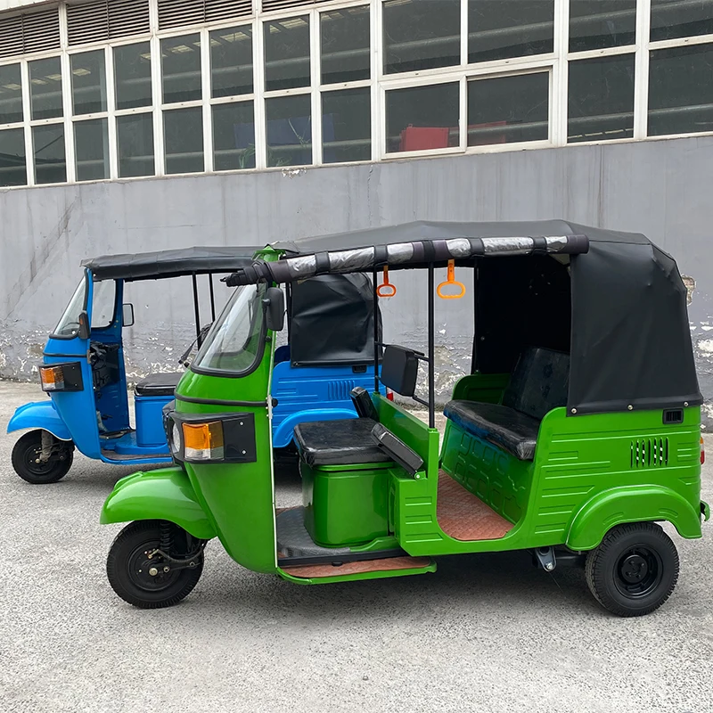 Passenger water-cooled engine 200CC motor tricycle Bajaj