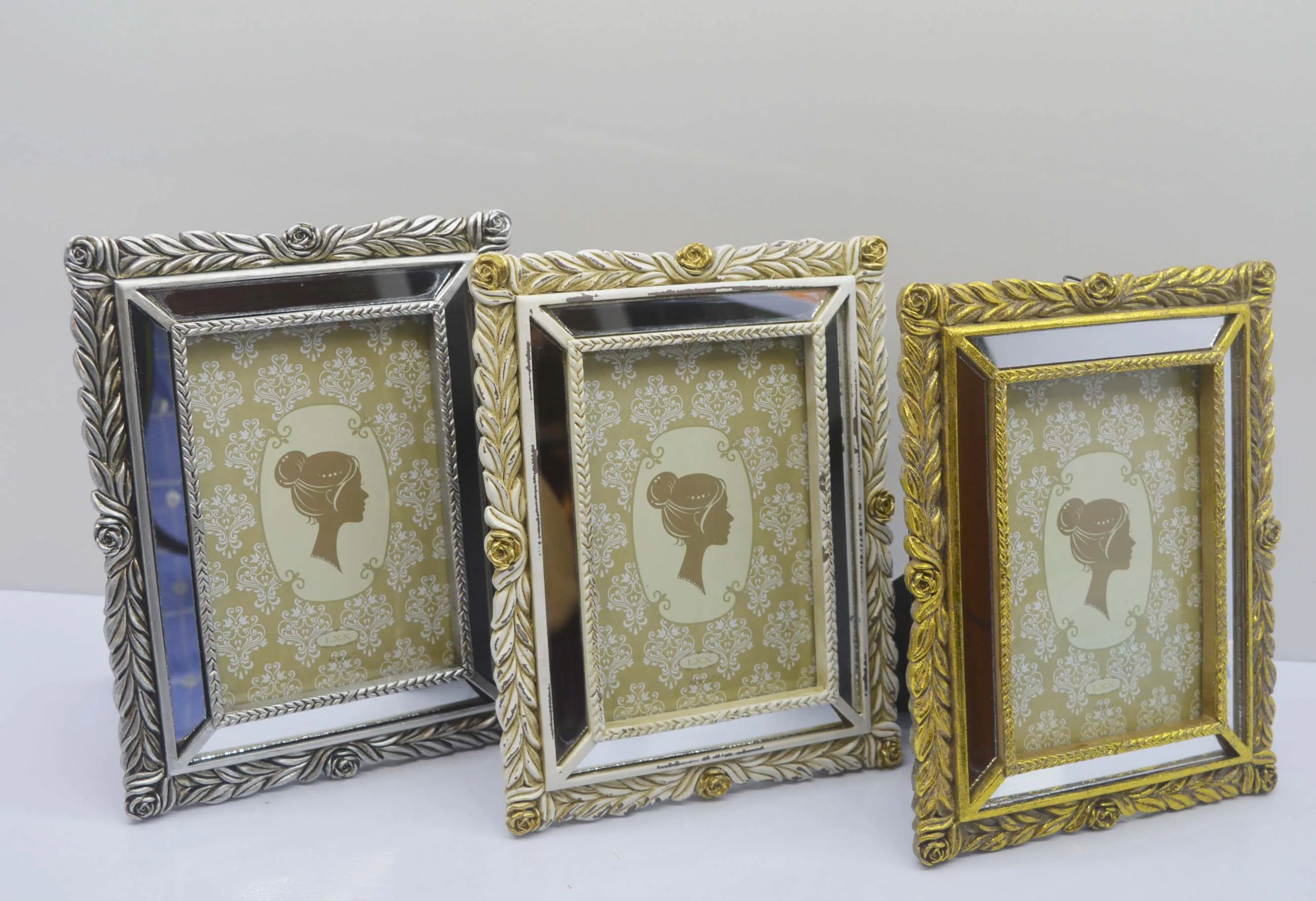 Good price baroque style resin photoframe polyresin photo picture frame