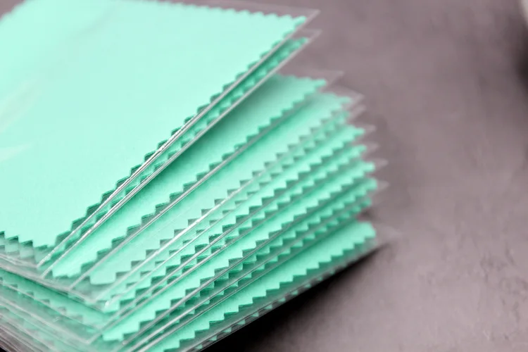 Wholesale Soft Microfiber Custom Logo/Packaging Jewelry Polishing Cloth With Anti Tarnish Agent For Sliver Jewelry