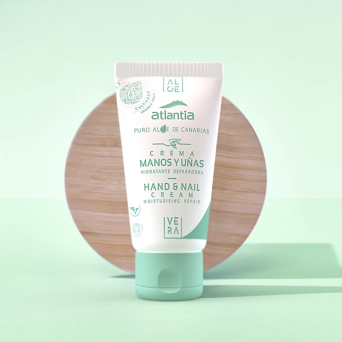 High End Natural Aloe Vera Hand Cream Soothing Formula Organic Sustainable Keeps Hands Smooth Healthy 75ml