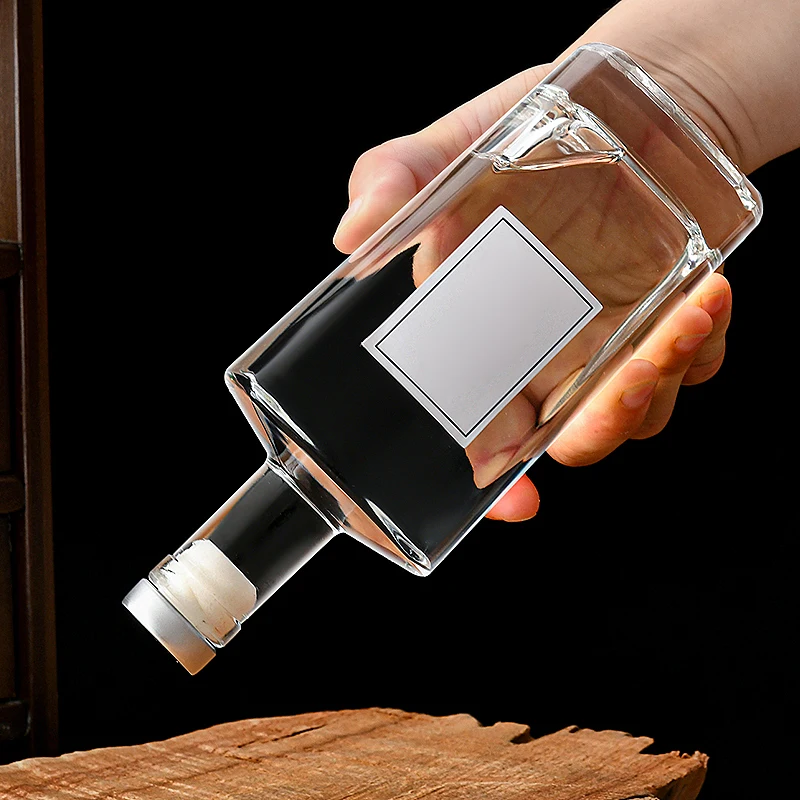 Wholesale high quality lead free glass liquor bottle 500ml 700ml frosted transparent square spirit wine bottle with cork