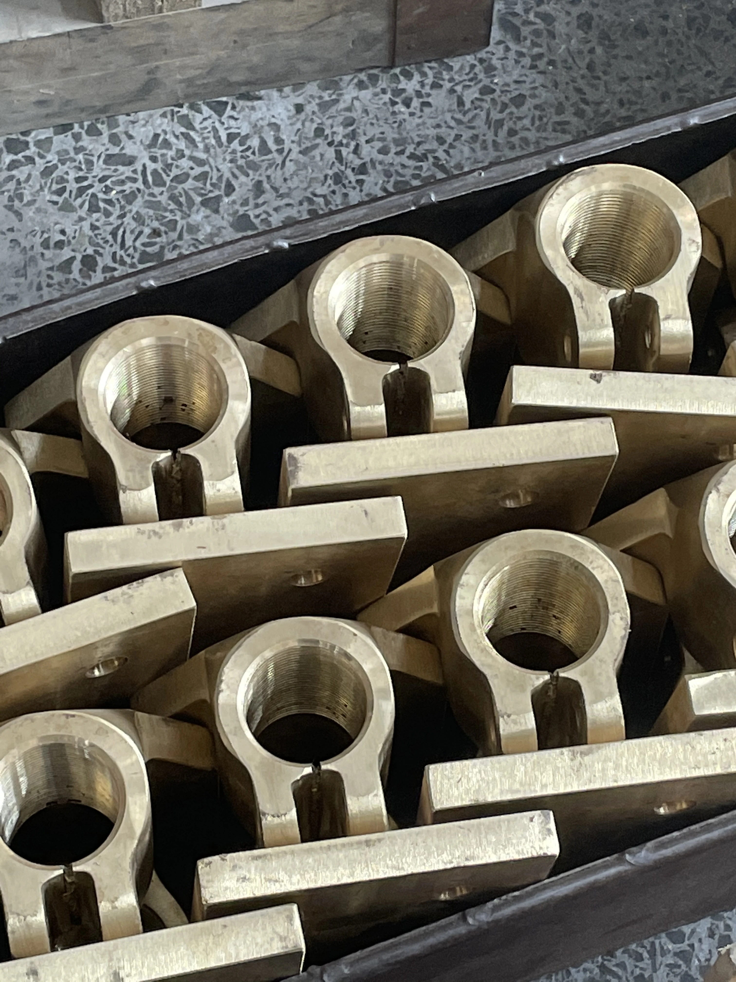 Electrical transformer ceramic bushing insulators flag