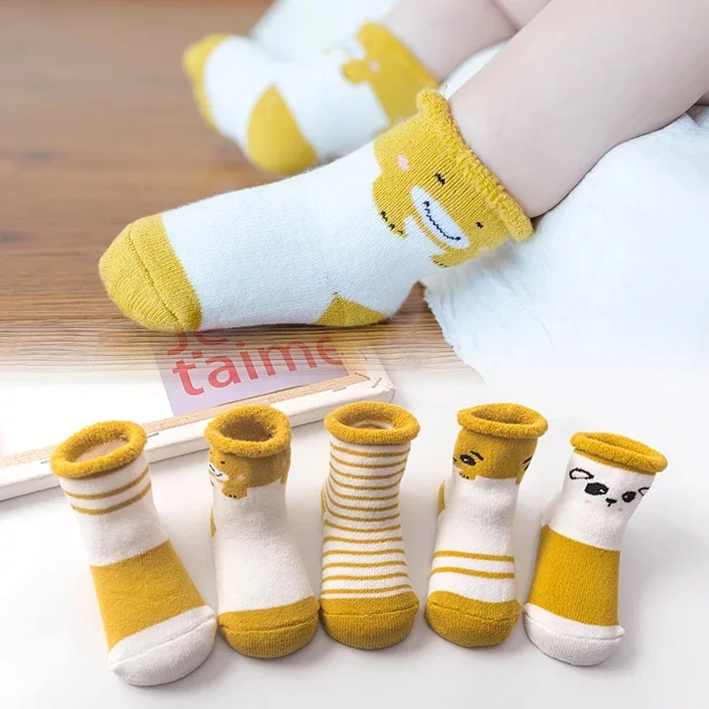 Cartoon design organic cotton 0-3 years newborn baby socks knit baby socks