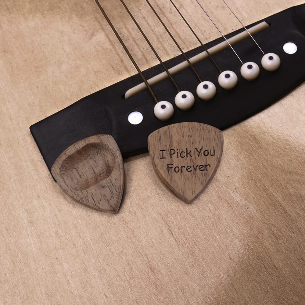 
Personalized Pick Box Laser Engraved Dropshipping Walnut Wooden Guitar Pick To My Son 