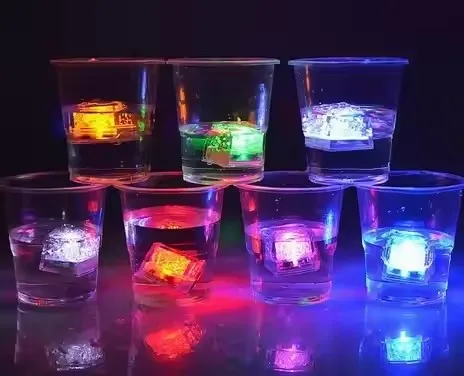 Waterproof LED Ice Cubes Flashing Glow in The Dark LED Light up Ice Cubes for Drinks Bar Club Party Wine Wedding Decoration