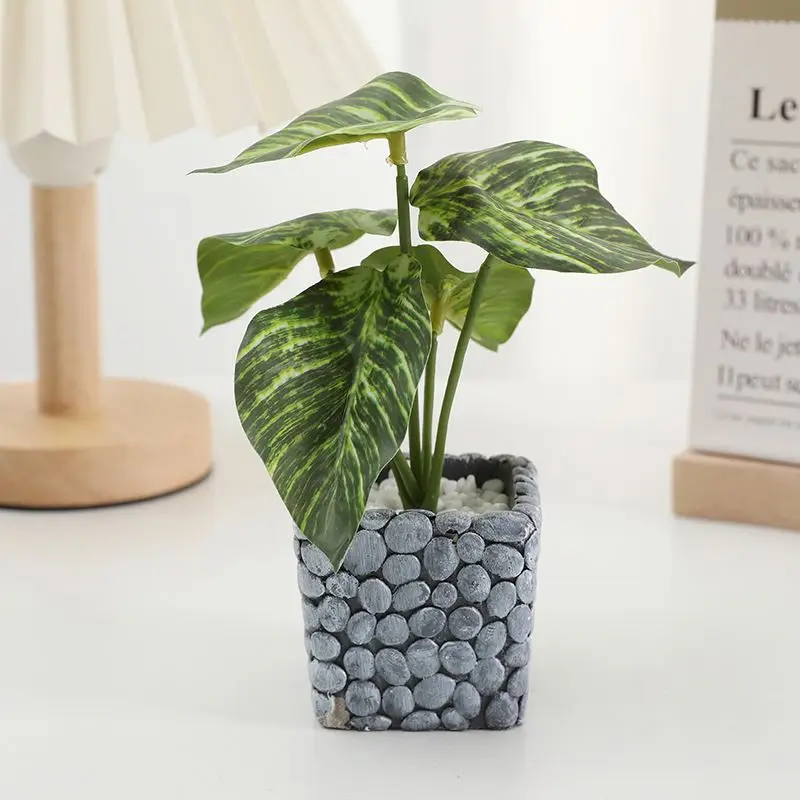 5-Leaf Green Artificial Plastic Pot Plants for Desktop Decoration Part of Artificial Plants & Greenery