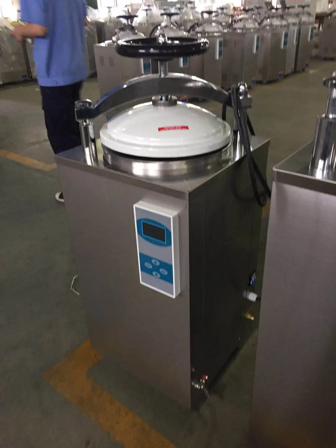 laboratory autoclave price 100 liter pressure steam sterilizer vertical type LS-100HD