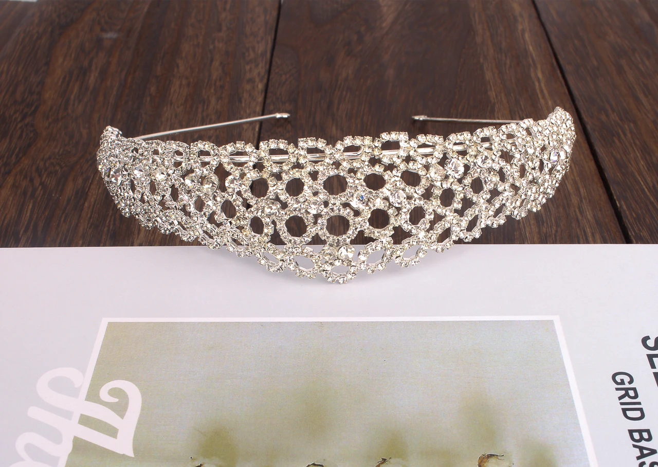 
Crystal Baroque Wedding Crown Headband Style Hair Accessory 
